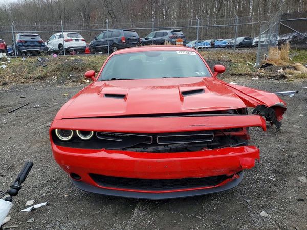 2016 DODGE CHALLENGER SXT