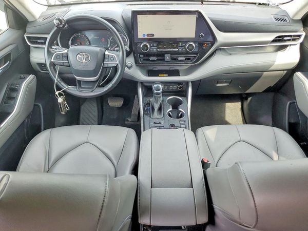 2023 TOYOTA HIGHLANDER