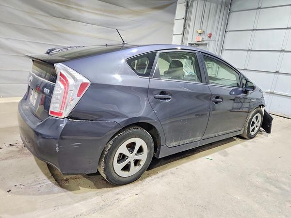 2014 TOYOTA PRIUS