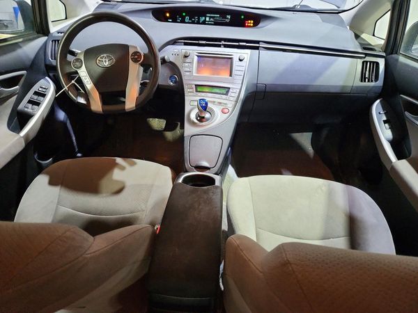 2014 TOYOTA PRIUS
