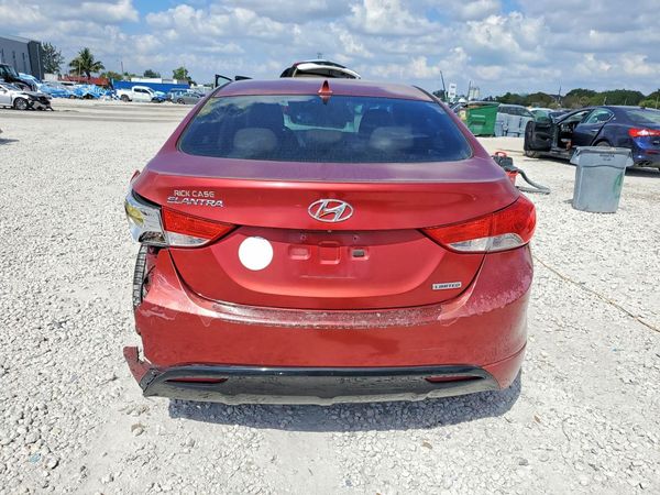 2013 HYUNDAI ELANTRA