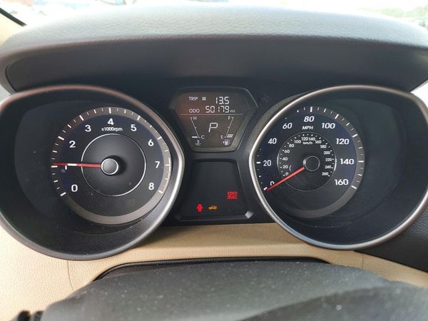 2013 HYUNDAI ELANTRA