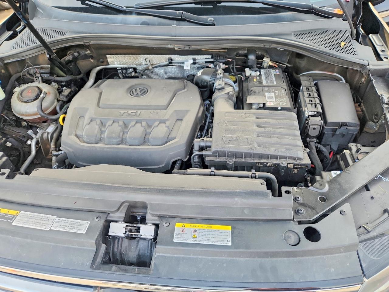 2022 VOLKSWAGEN TIGUAN 4Motion SE