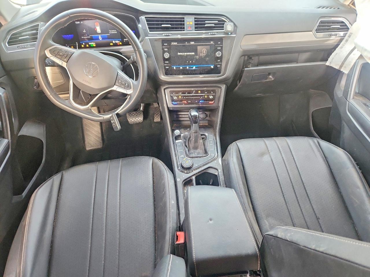 2022 VOLKSWAGEN TIGUAN 4Motion SE