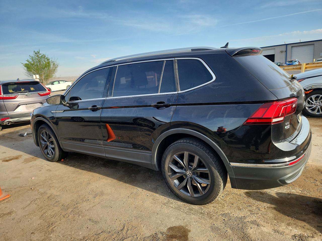 2022 VOLKSWAGEN TIGUAN 4Motion SE