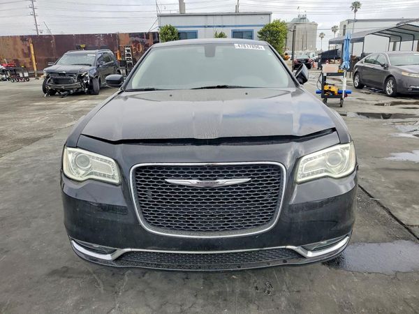 2021 CHRYSLER 300