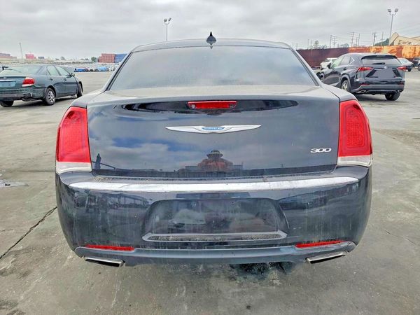 2021 CHRYSLER 300
