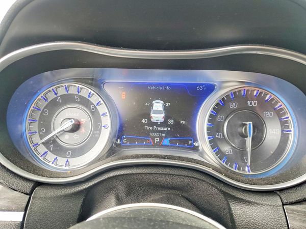 2021 CHRYSLER 300
