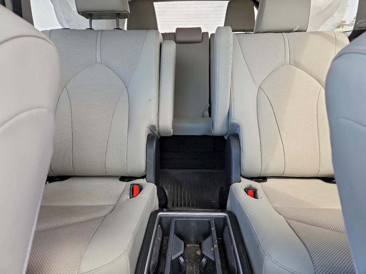 2024 TOYOTA GRAND HIGHLANDER