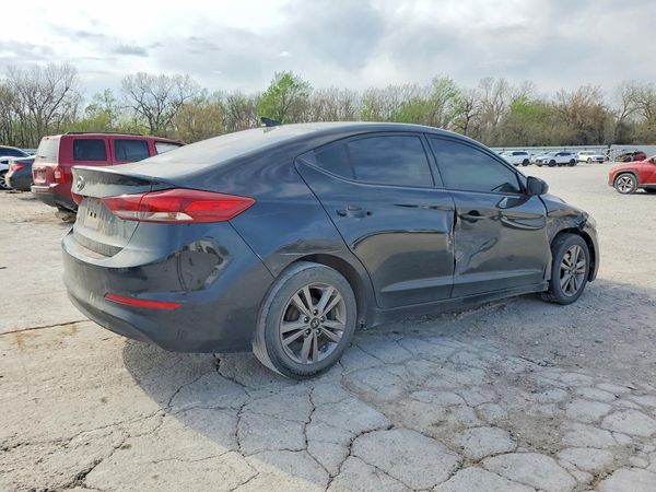 2017 HYUNDAI ELANTRA