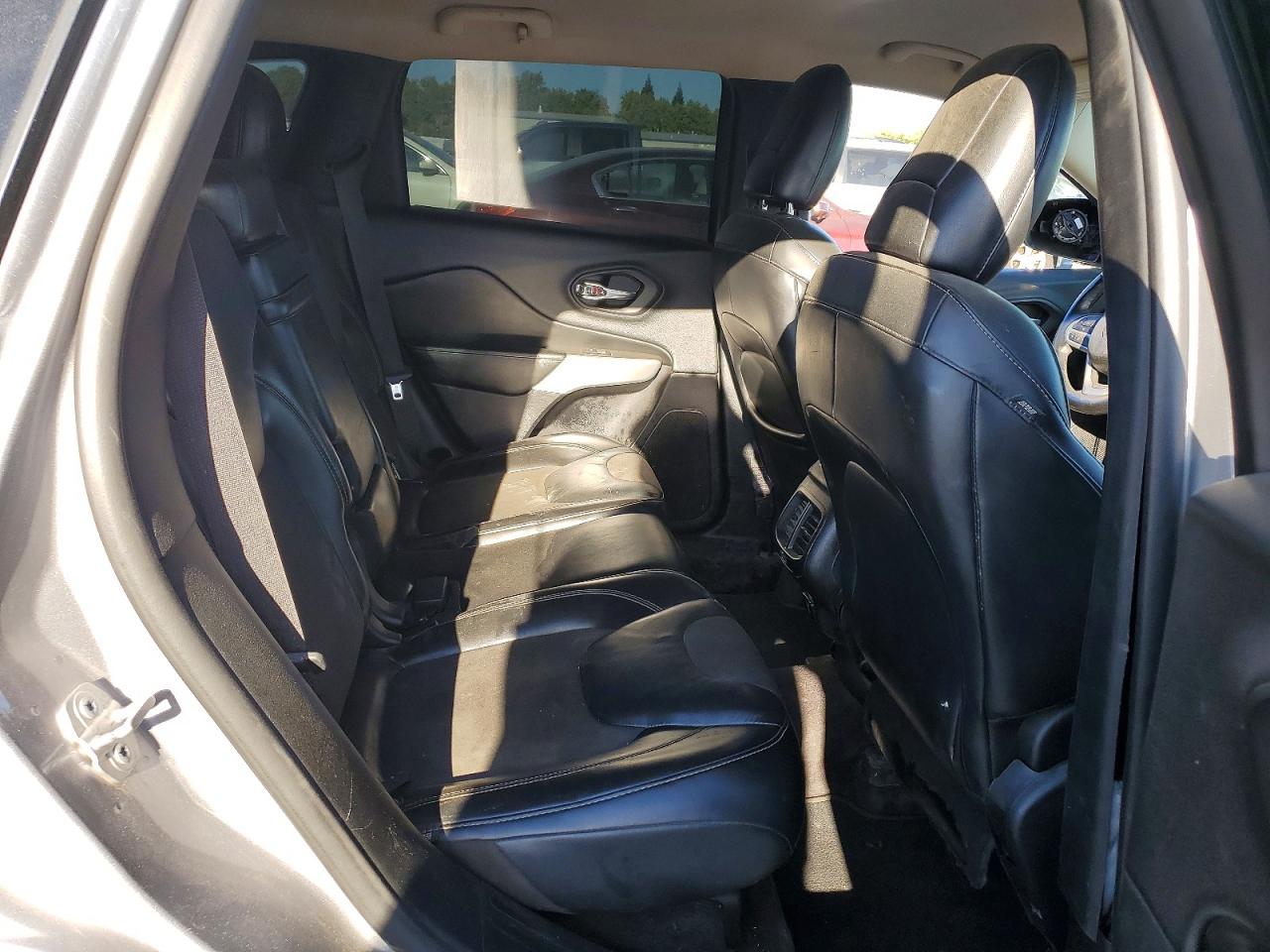 2018 JEEP CHEROKEE LATITUDE PLUS 4X4