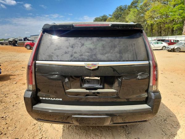 2018 CADILLAC ESCALADE