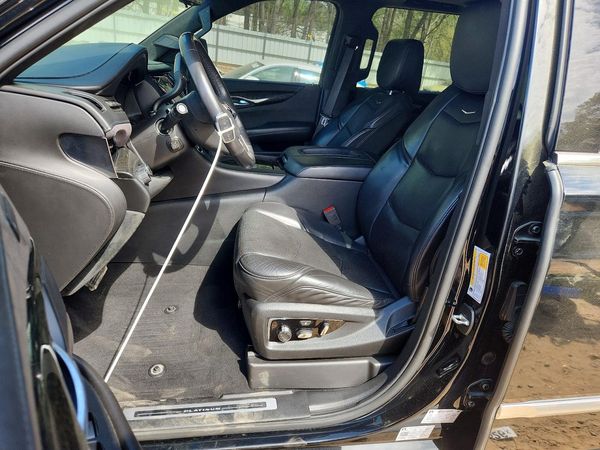2018 CADILLAC ESCALADE