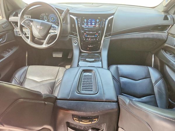 2018 CADILLAC ESCALADE
