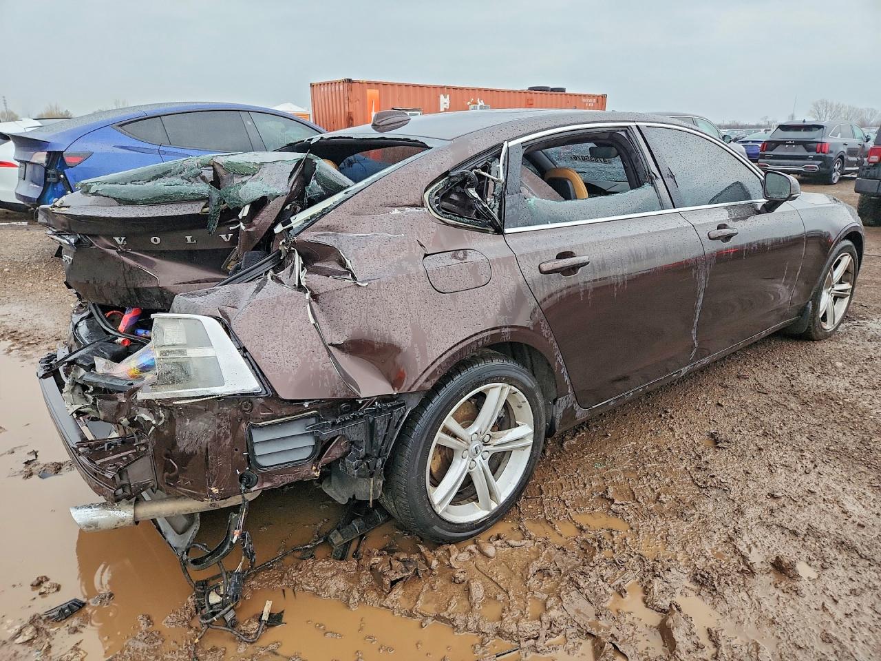 2018 VOLVO S90 Momentum