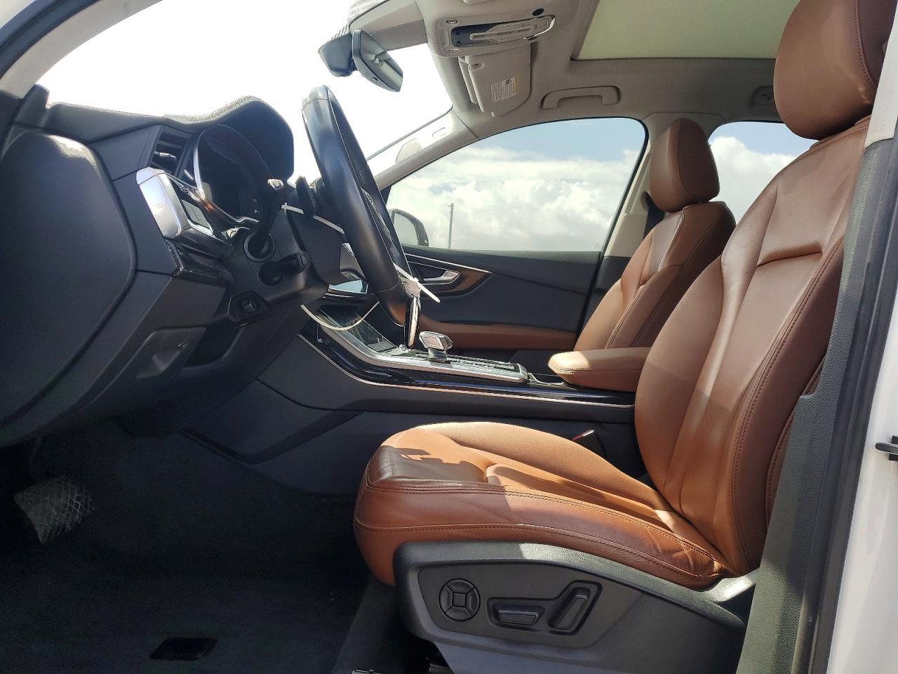 2021 AUDI Q7 quattro Premium Plus