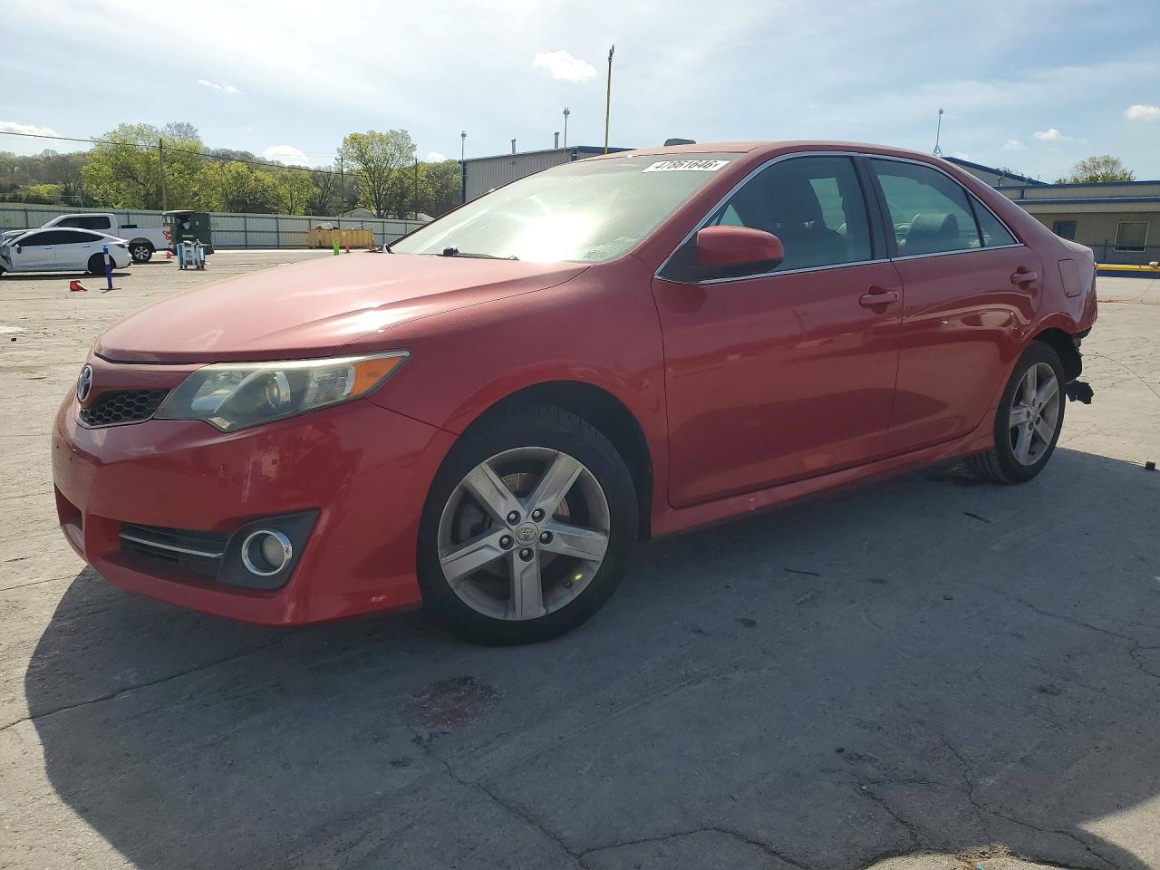 2014 TOYOTA CAMRY