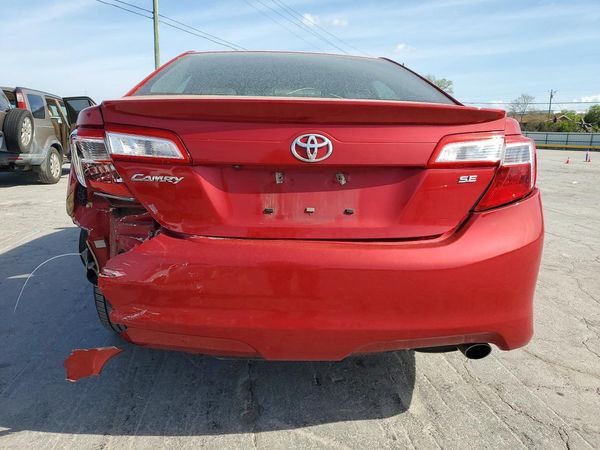 2014 TOYOTA CAMRY