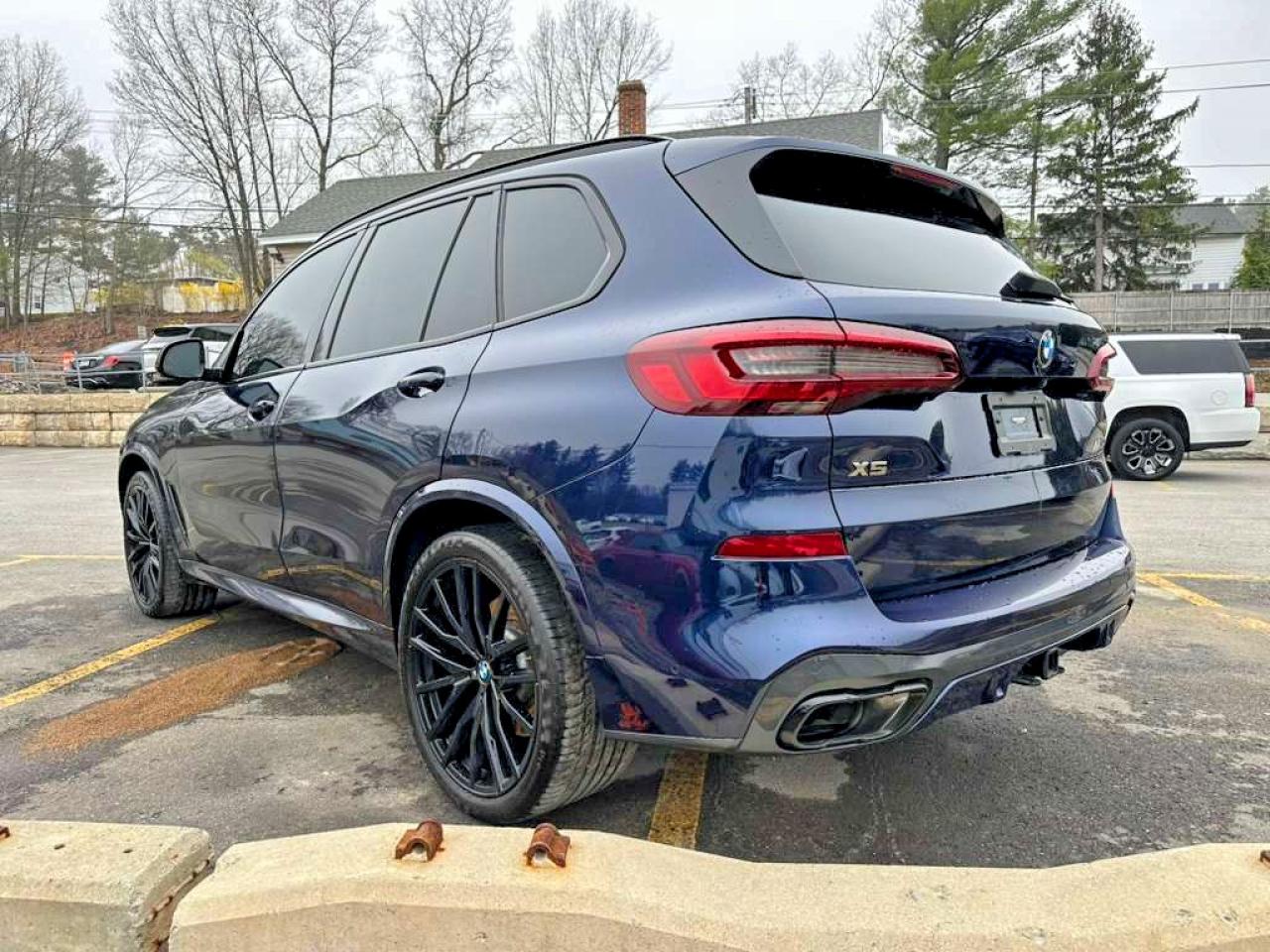2023 BMW X5 M50i