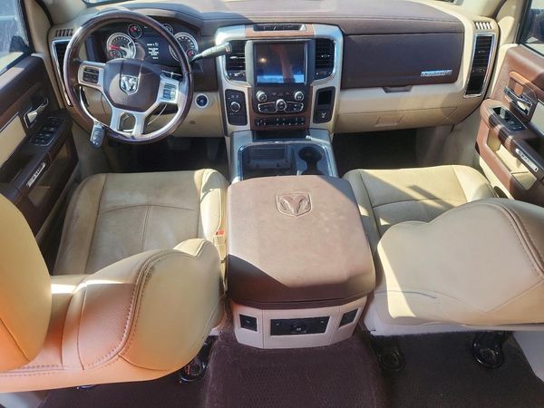 2018 RAM 2500 LARAMIE MEGA CAB 4X4