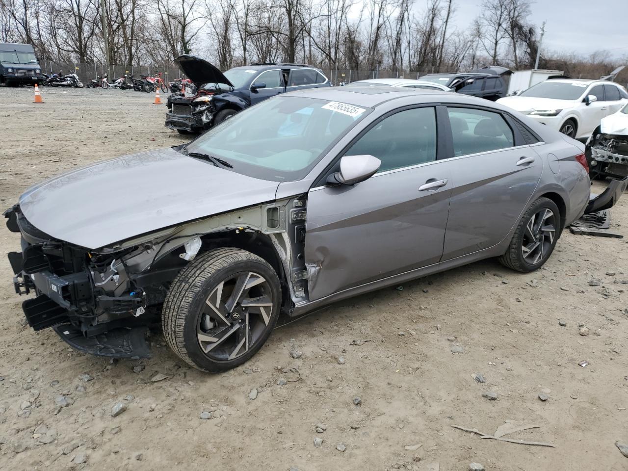 2024 HYUNDAI ELANTRA