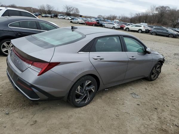 2024 HYUNDAI ELANTRA
