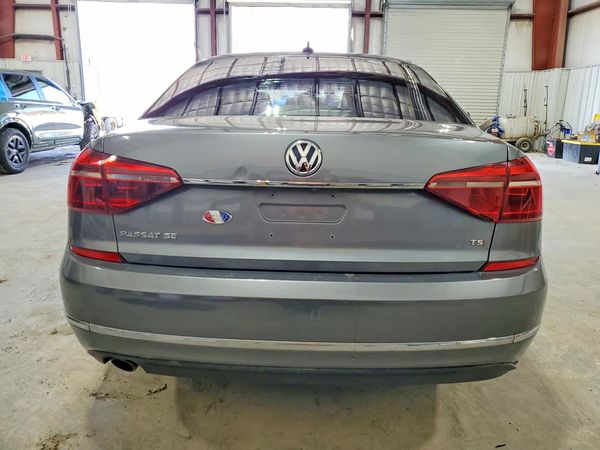 2017 VOLKSWAGEN PASSAT