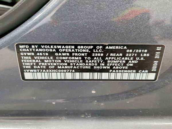 2017 VOLKSWAGEN PASSAT