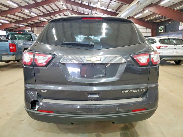 2016 CHEVROLET TRAVERSE LS