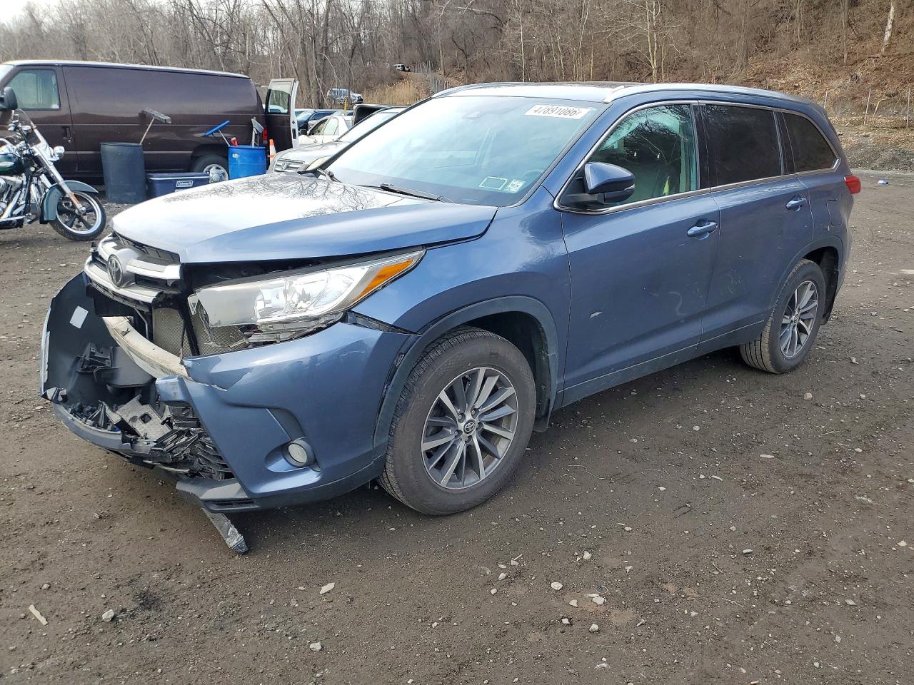 2019 TOYOTA HIGHLANDER