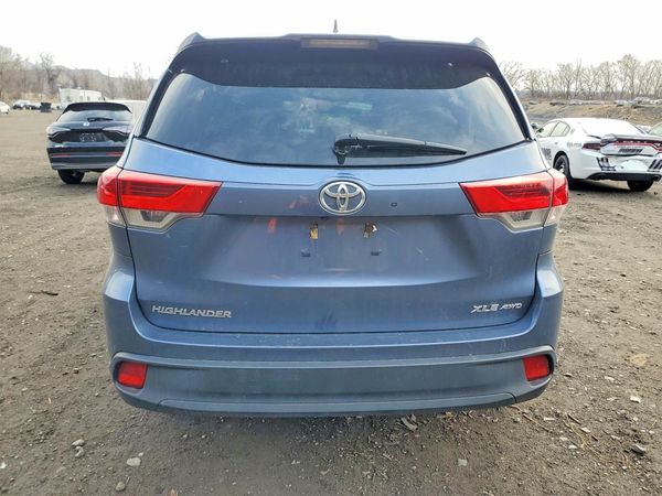 2019 TOYOTA HIGHLANDER