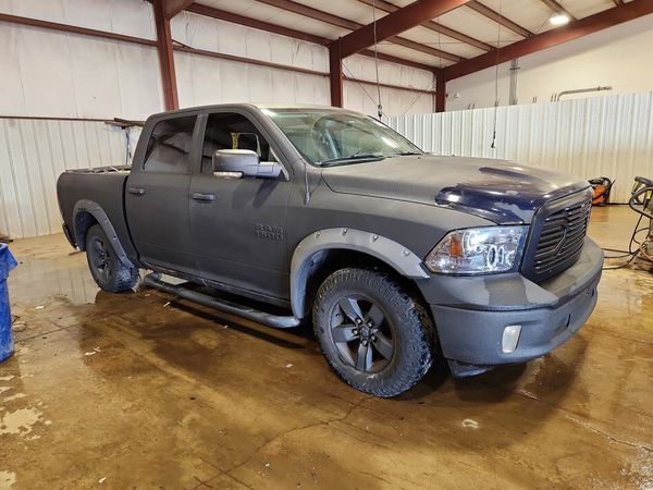 2014 RAM 1500 SLT CREW CAB 4X4