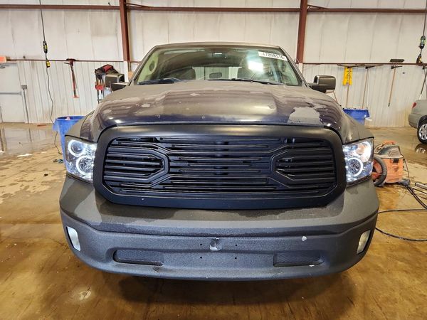 2014 RAM 1500 SLT CREW CAB 4X4