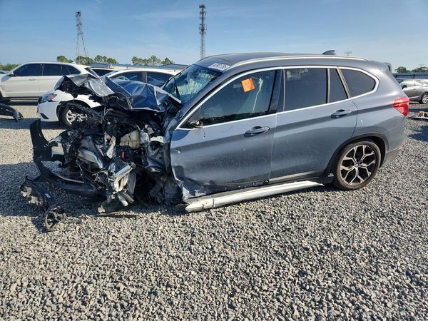 2021 BMW X1 sDrive28i — Front 3/4