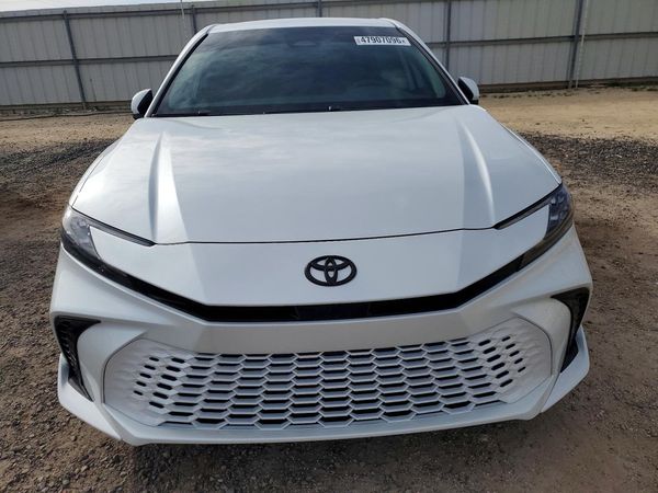 2026 TOYOTA CAMRY