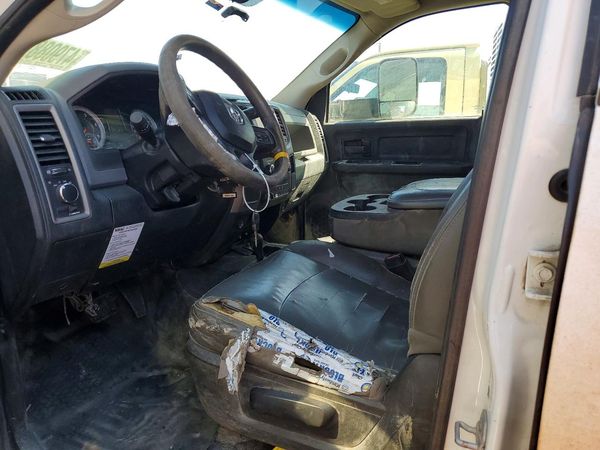 2016 RAM 5500 CREW CAB CHASSIS