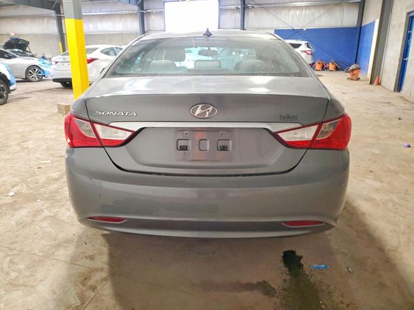2013 HYUNDAI SONATA GLS/ GLS Popular