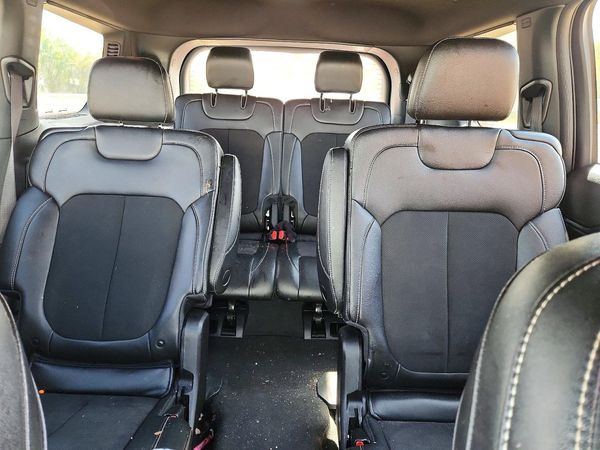 2024 JEEP GRAND CHEROKEE L LAREDO 4X2