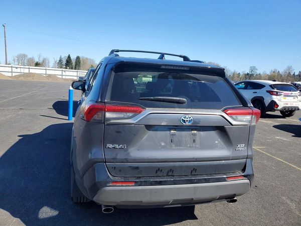 2020 TOYOTA RAV4 XSE HV