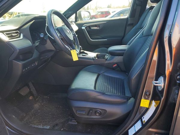 2020 TOYOTA RAV4 XSE HV