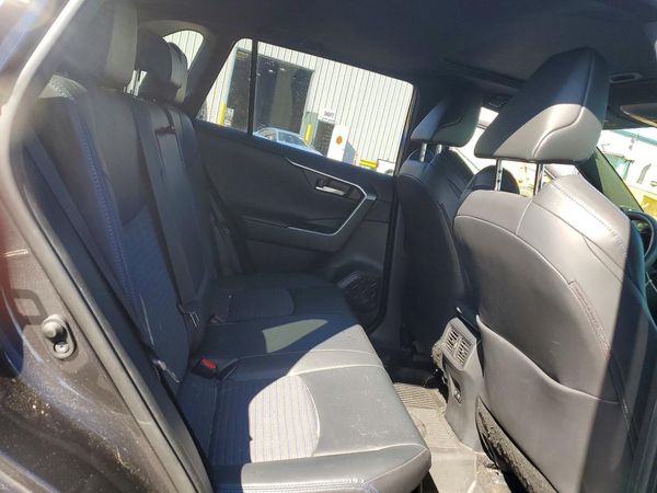 2020 TOYOTA RAV4 XSE HV