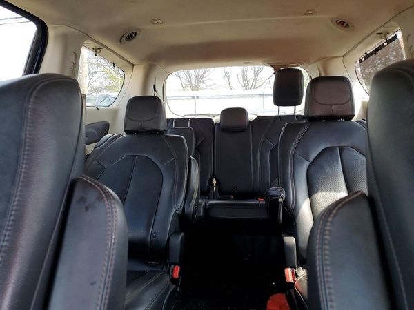 2017 CHRYSLER PACIFICA