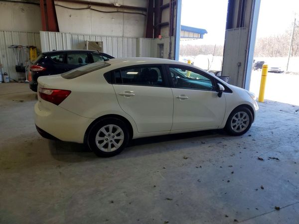2014 KIA RIO