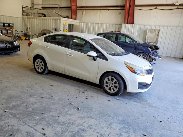 2014 KIA RIO