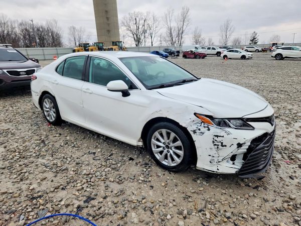 2019 TOYOTA CAMRY