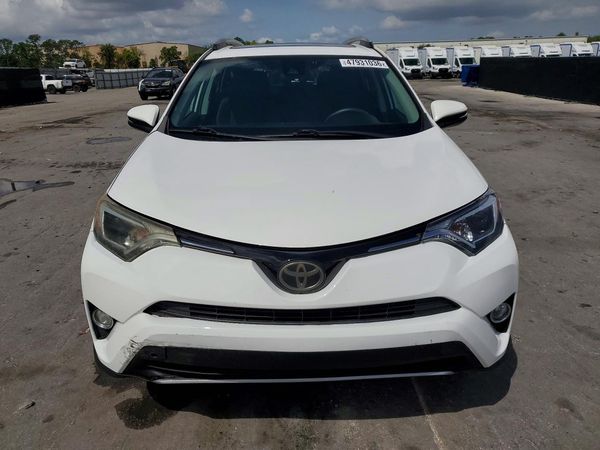 2017 TOYOTA RAV4 XLE