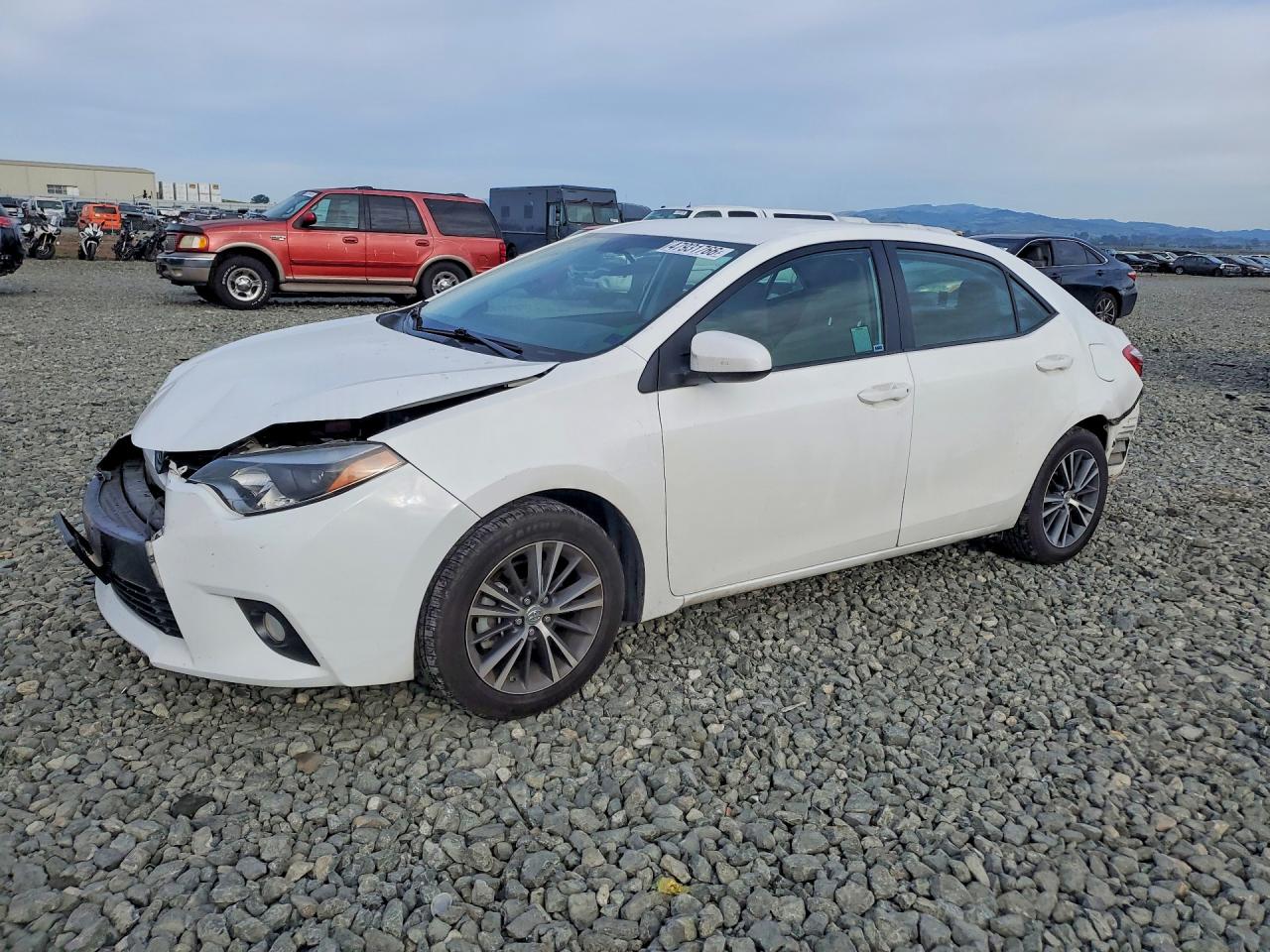 2016 TOYOTA COROLLA