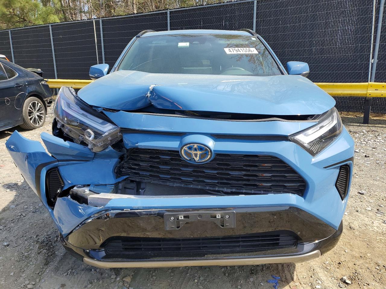 2022 TOYOTA RAV4 HYBRID SE