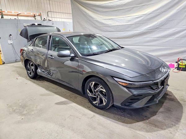 2024 HYUNDAI ELANTRA Limited