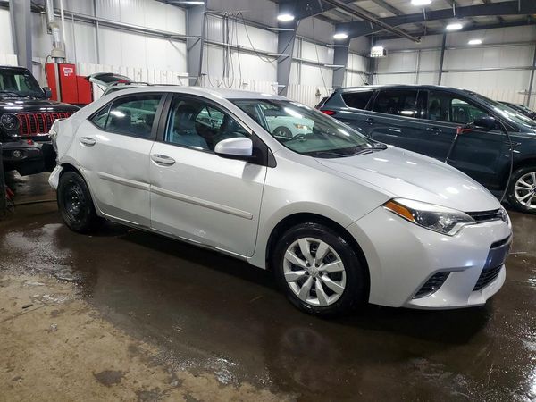 2015 TOYOTA COROLLA